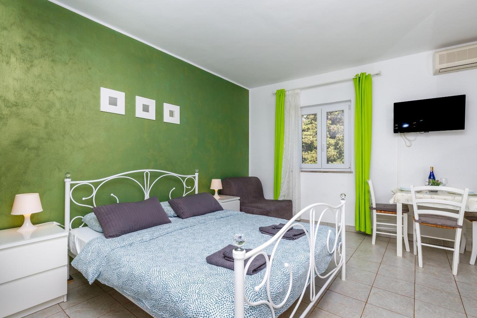 Cuvi Beach Apartments ロヴィニ 部屋 写真