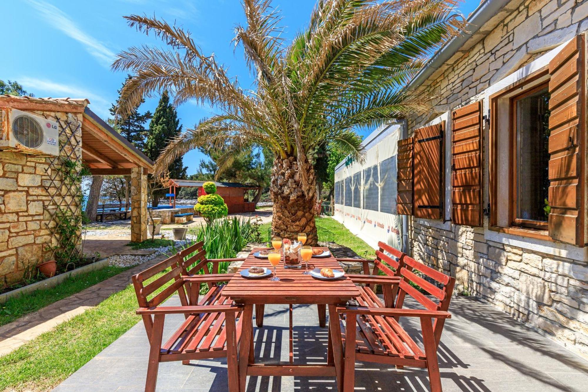 Cuvi Beach Apartments ロヴィニ 部屋 写真